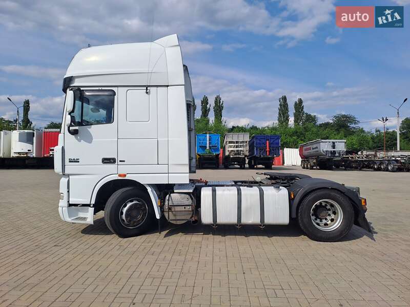 Тягач DAF XF 105 2011 в Черкассах