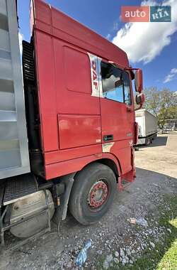 Самосвал DAF XF 105 2012 в 