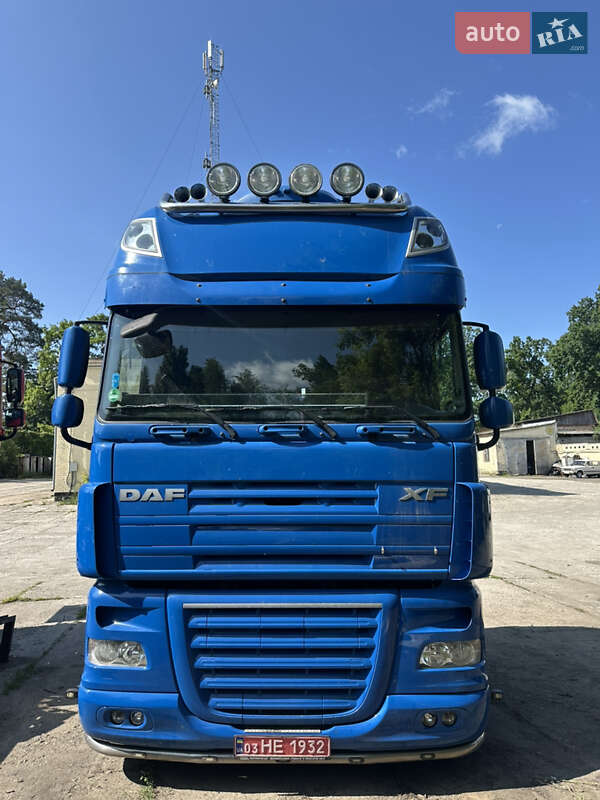 Тягач DAF XF 105 2013 в 