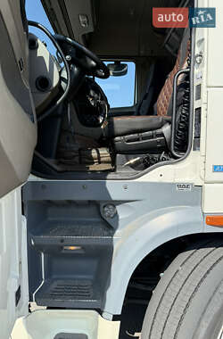 Тягач DAF XF 105 2013 в 