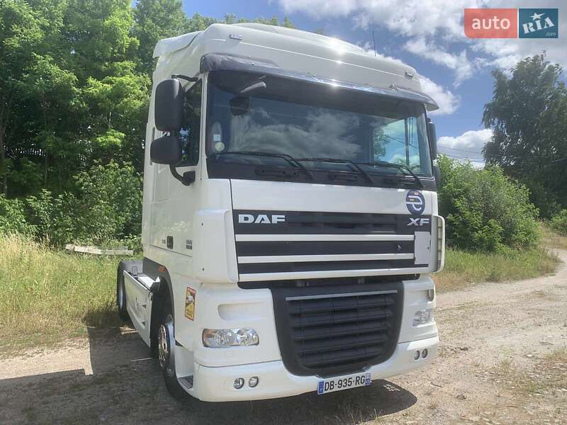 Тягач DAF XF 105 2013 в Виннице
