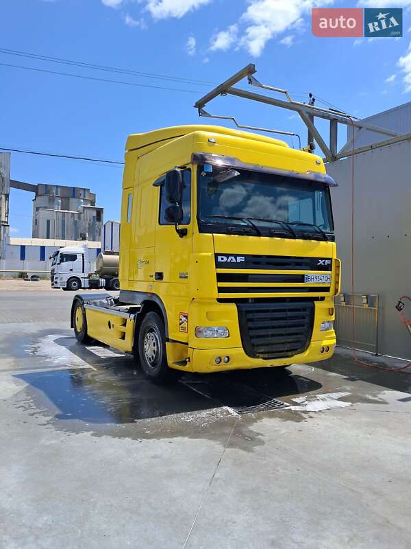 Тягач DAF XF 105 2008 в Одессе