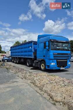 Тягач DAF XF 105 2010 в 