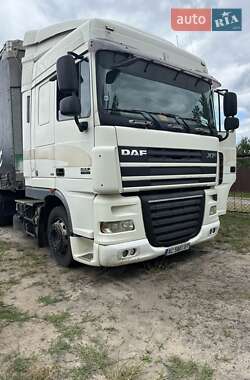 Тягач DAF XF 105 2007 в Головне