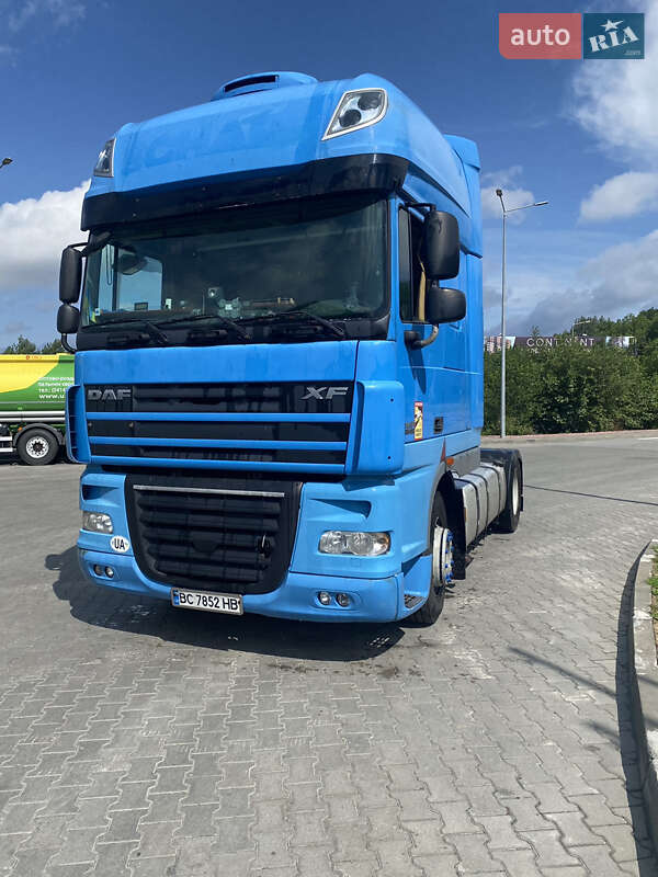 Тягач DAF XF 105 2011 в Львові