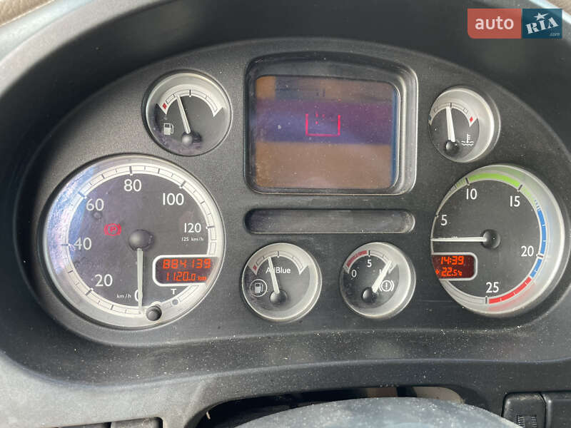 Тягач DAF XF 105 2011 в Полонному
