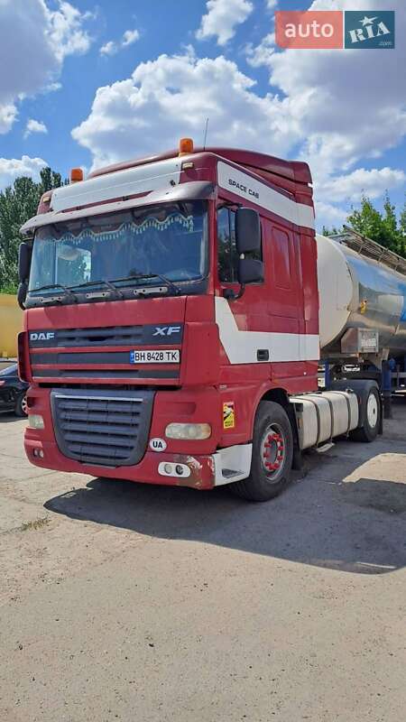 Тягач DAF XF 105 2007 в Одессе