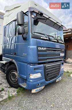 Грузовой фургон DAF XF 105 2009 в 