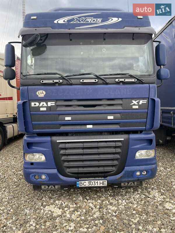 Тягач DAF XF 105 2009 в 