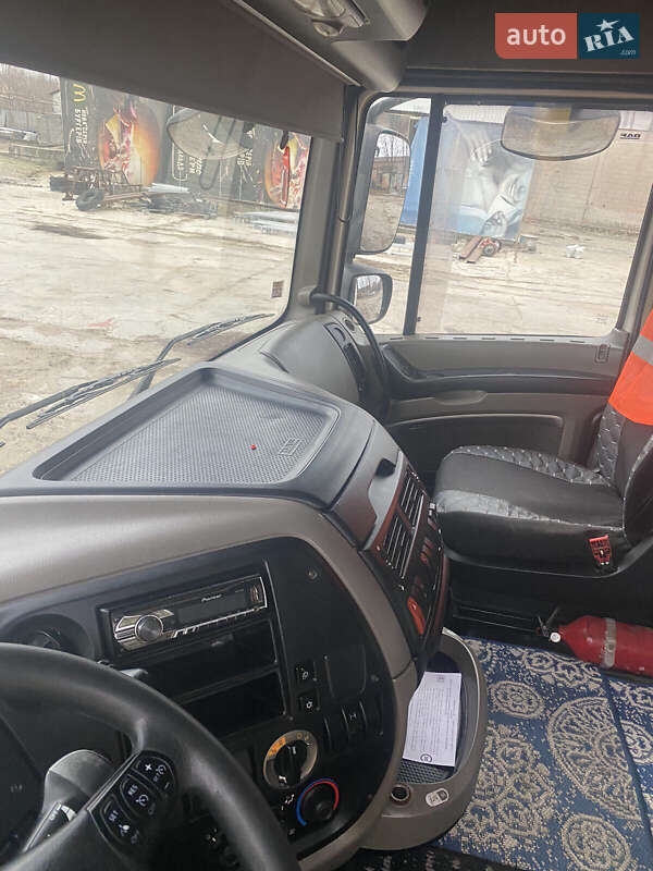 Тягач DAF XF 105 2013 в Киеве