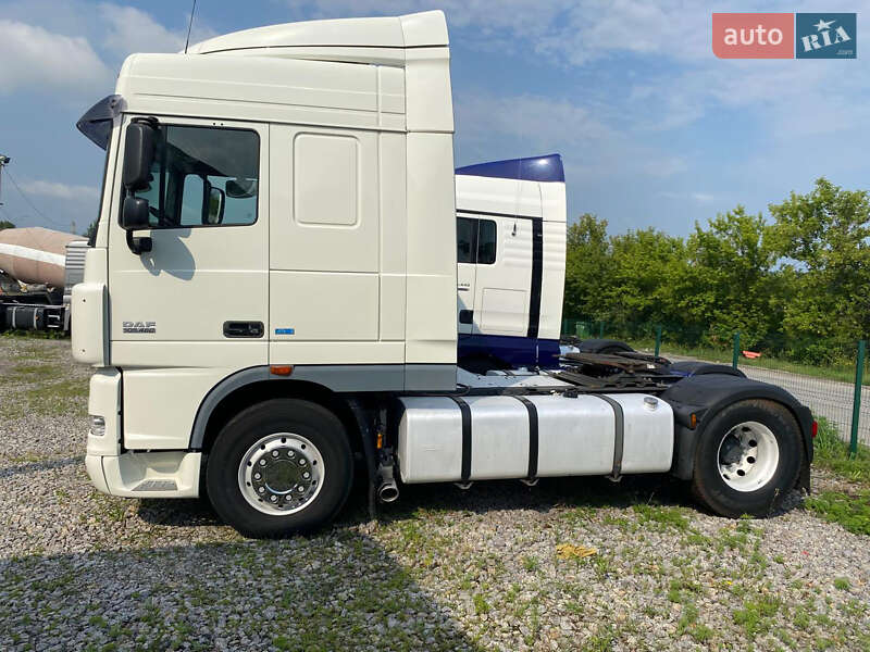 Тягач DAF XF 105 2013 в 