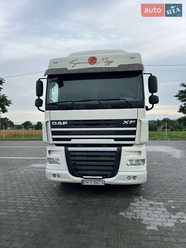 Тягач DAF XF 105 2013 в Ровно