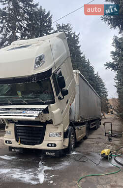 Тягач DAF XF 105 2011 в 