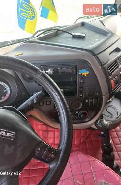 Тягач DAF XF 105 2009 в 