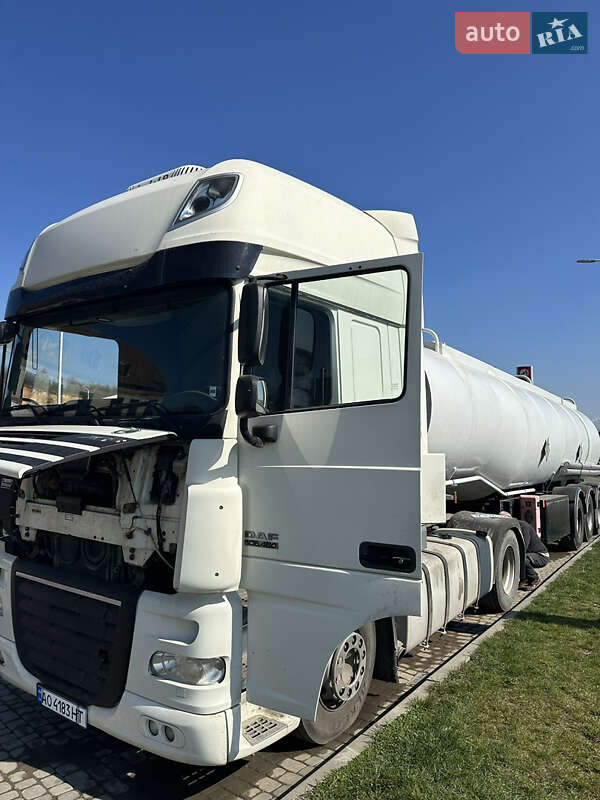 Тягач DAF XF 105 2011 в Ужгороде