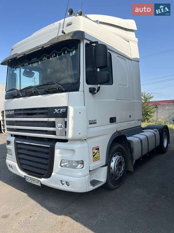 Тягач DAF XF 105 2012 в Мукачево