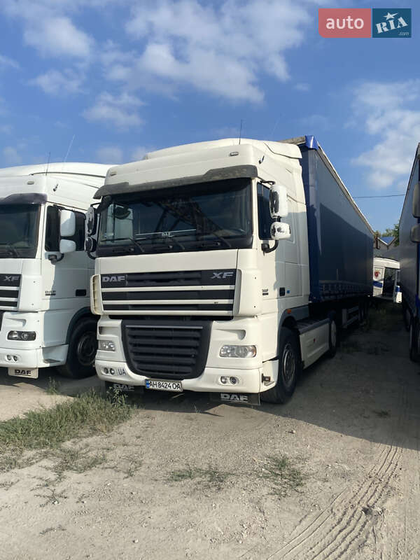 Тягач DAF XF 105 2013 в Днепре
