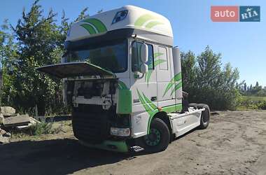 Тягач DAF XF 105 2011 в 