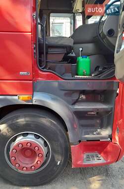 Тягач DAF XF 105 2006 в 