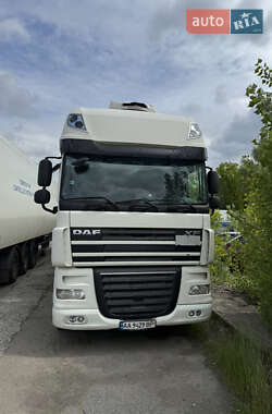Тягач DAF XF 105 2011 в 