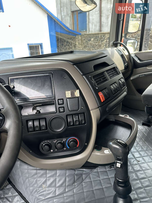 Тягач DAF XF 105 2011 в Луцке