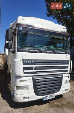 Тягач DAF XF 105 2008 в Дубно