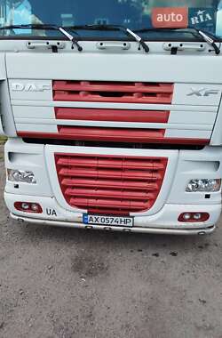Тягач DAF XF 105 2011 в 