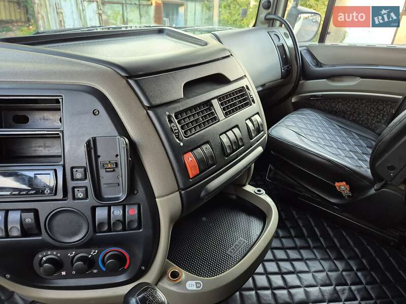 Тягач DAF XF 105 2009 в Каменец-Подольском