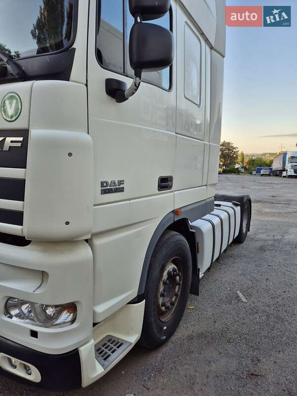 Тягач DAF XF 105 2009 в Каменец-Подольском