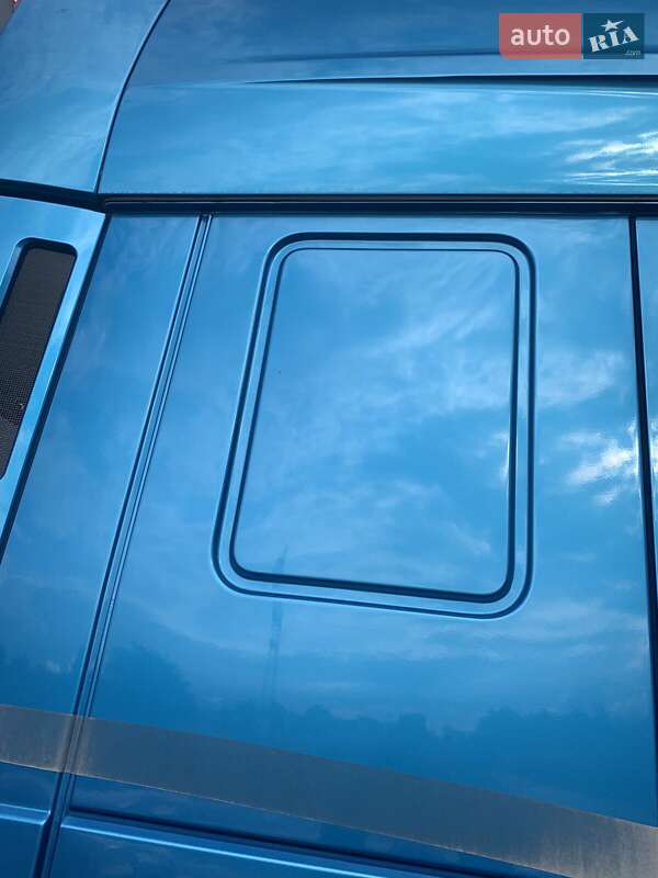 Тягач DAF XF 105 2010 в Харкові