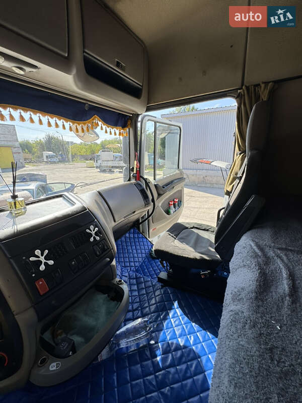 Тягач DAF XF 105 2011 в Днепре