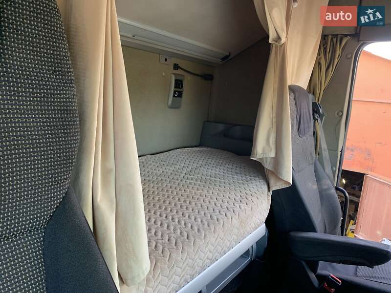 Тягач DAF XF 105 2012 в Запорожье