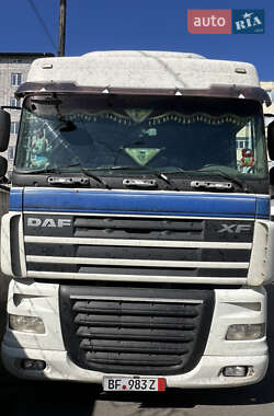 Тягач DAF XF 105 2010 в Киеве