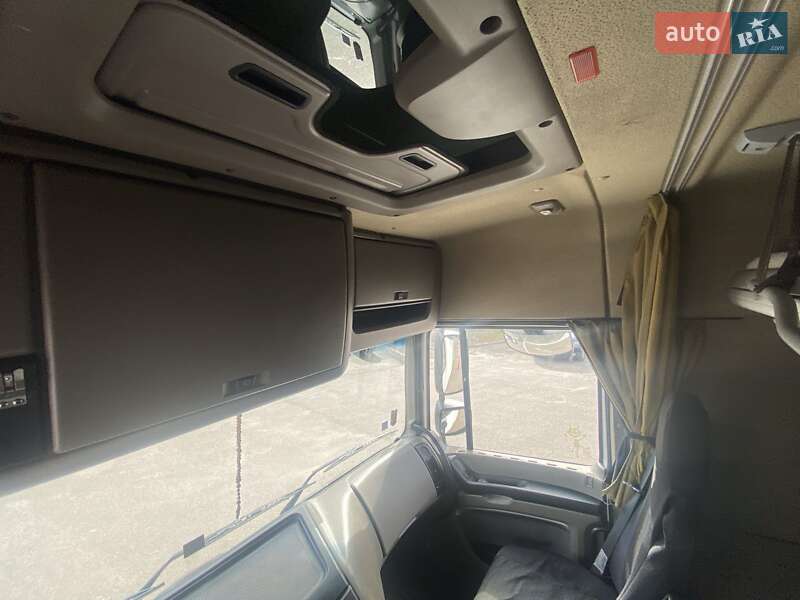 Тягач DAF XF 105 2011 в Ровно