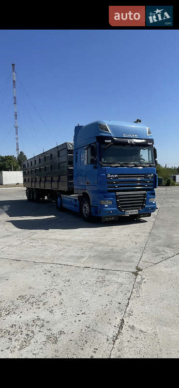 Контейнеровоз DAF XF 105 2007 в 