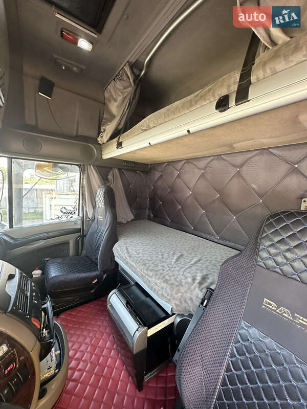 Тягач DAF XF 105 2006 в Полтаве