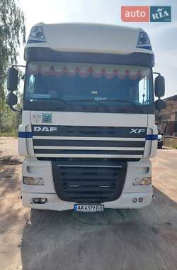 Тягач DAF XF 105 2011 в 