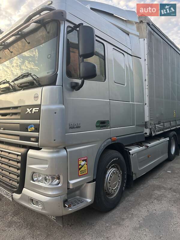 Тягач DAF XF 105 2011 в Сарнах
