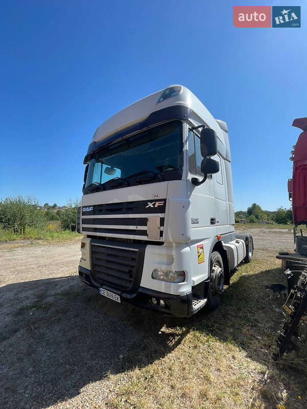 Тягач DAF XF 105 2010 в Черновцах