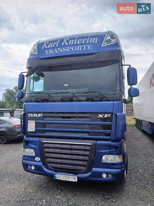 Тягач DAF XF 105 2010 в Киеве