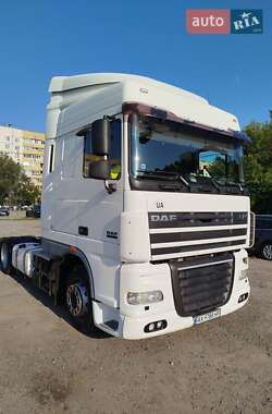 Тягач DAF XF 105 2011 в 