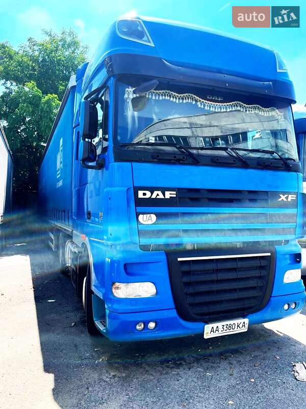 Тягач DAF XF 105 2011 в 