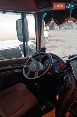 Тягач DAF XF 105 2011 в 