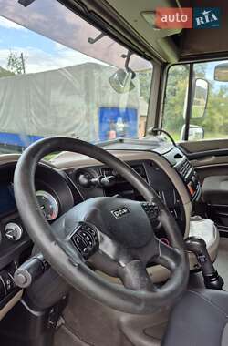 Тягач DAF XF 105 2011 в 