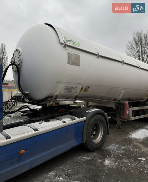 Бензовоз DAF XF 105 2012 в Харькове