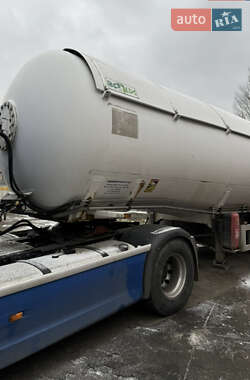 Бензовоз DAF XF 105 2012 в 