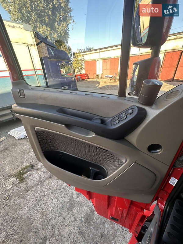 Тягач DAF XF 105 2013 в Днепре