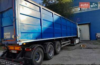 Зерновоз DAF XF 105 2012 в 