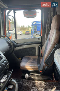 Тягач DAF XF 105 2006 в 