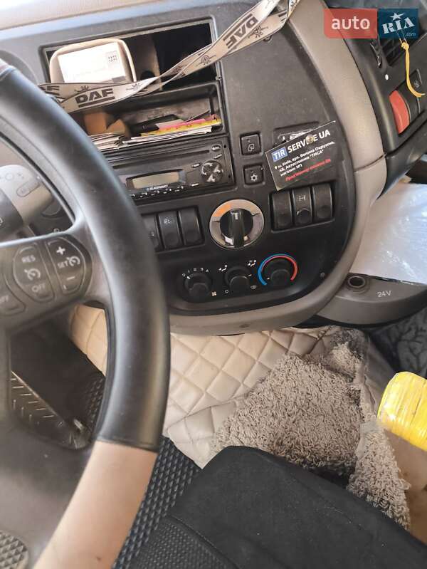 Тягач DAF XF 105 2007 в Киеве